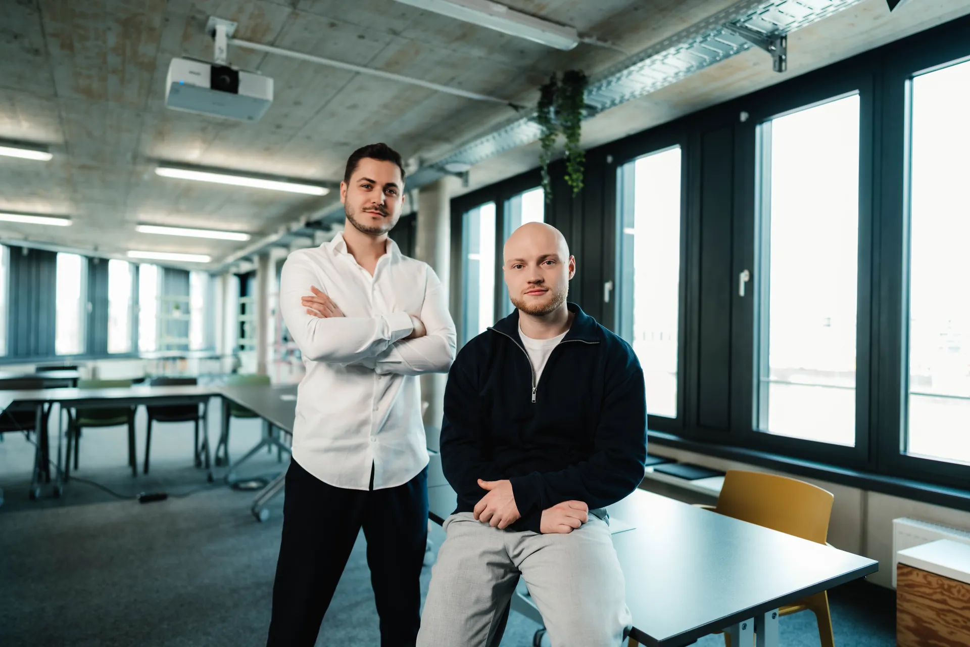 SCHAFFSCH Team im Büro